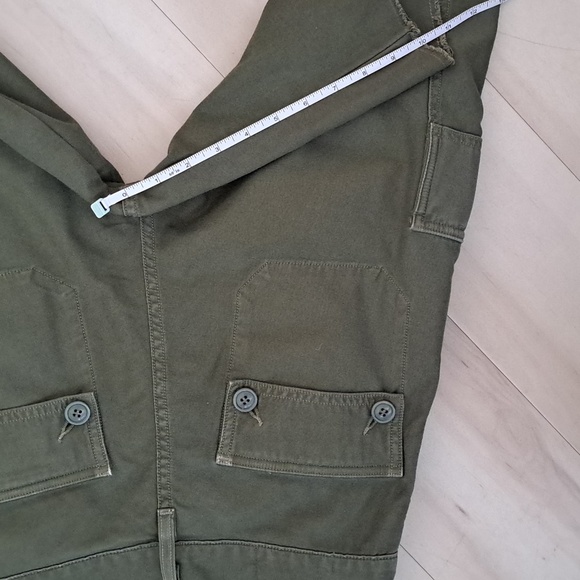 Anthropologie, Citizens of humanity green cargo cut-offs, in size 25. - Picture 7 of 7